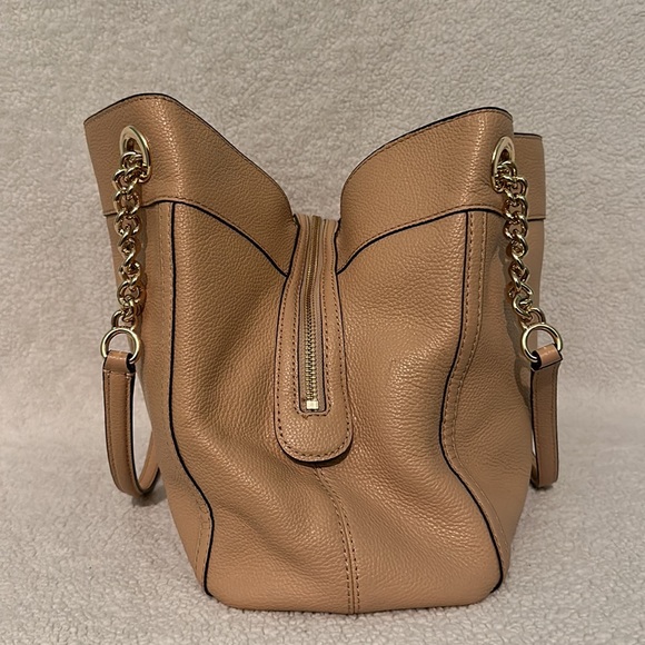 COPY - Coach Leather Edie Turn lock Hobo/Shoulder Bag - Picture 4 of 15